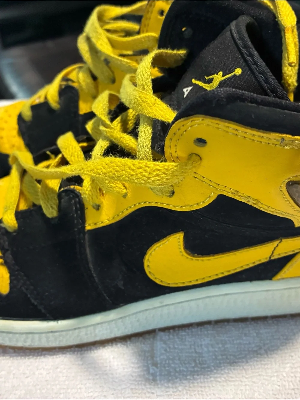 Vintage 2006 - Air Jordan 1 Retro Mid New Love size 5.5